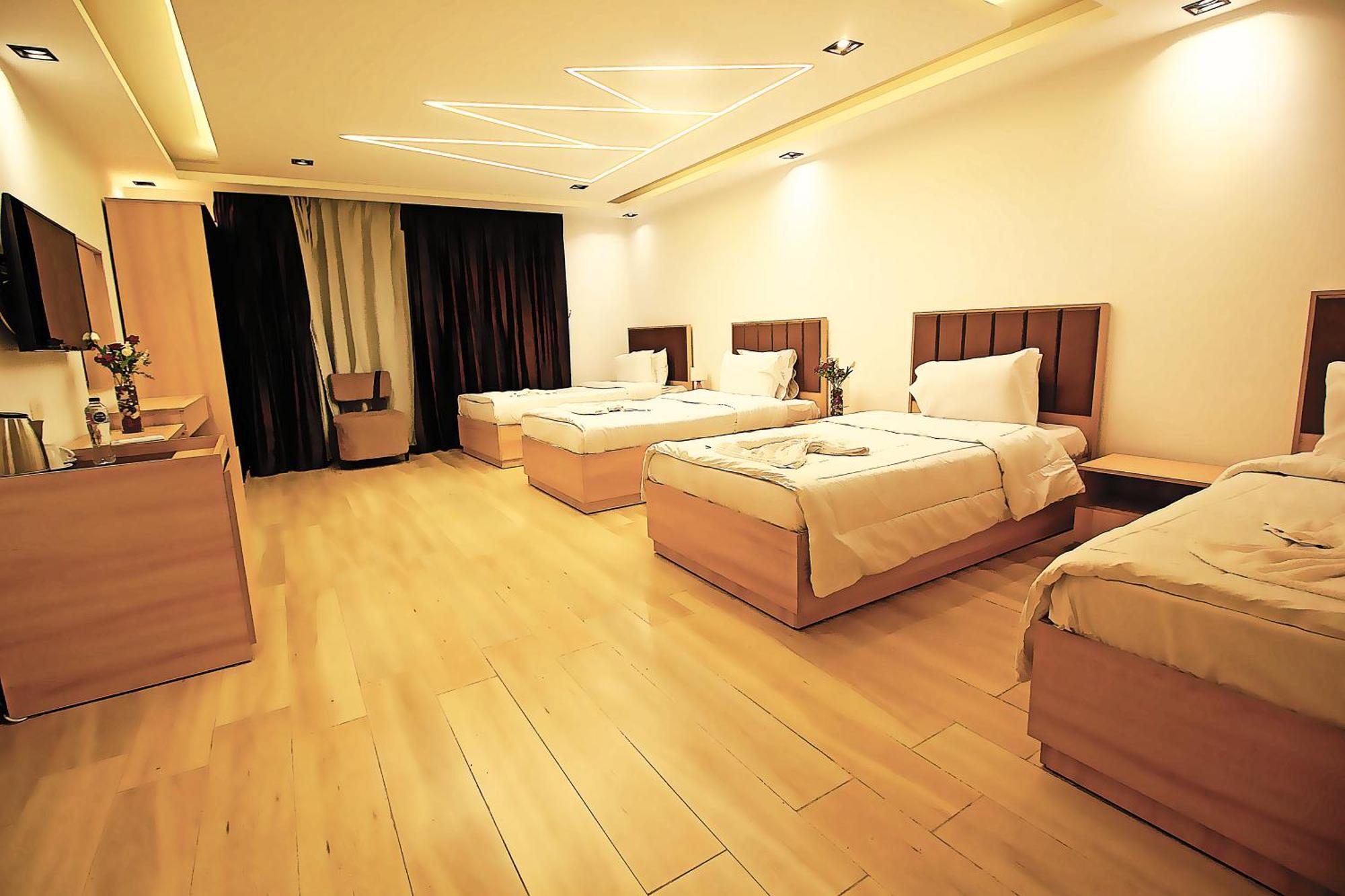 The Platinum Pyramid View Inn Kafrat al Jabal Ngoại thất bức ảnh